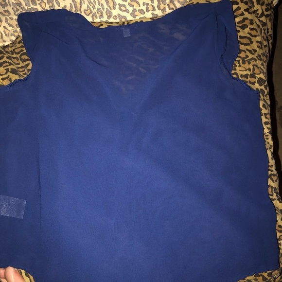 bongo XL Blue sheer short sleevefront pocket w/ studs - Picture 4 of 8